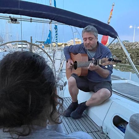 Voilier A Quai Hotel La Rochelle  Kültér fotó
